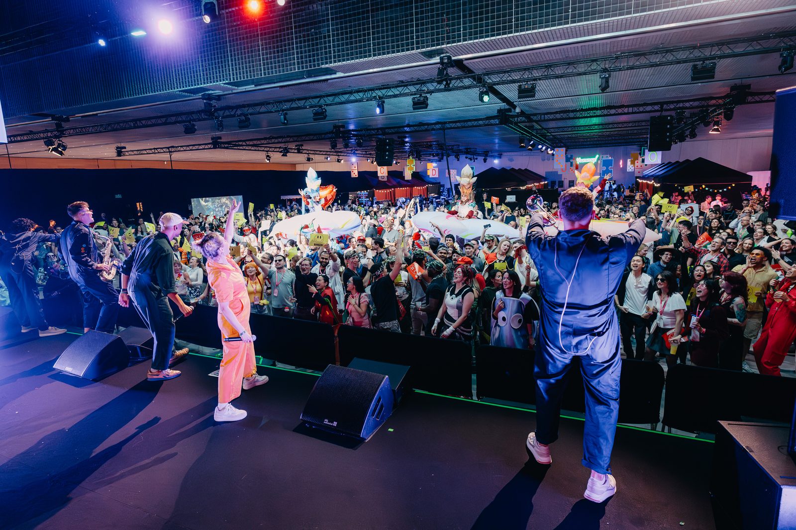 Live stage show by House of Dinosaur
